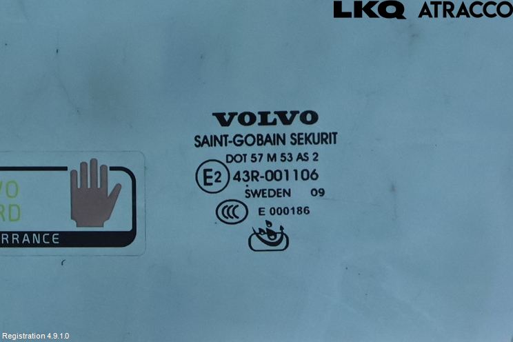 Volvo V70 08-13 Dörruta Fram Vänster