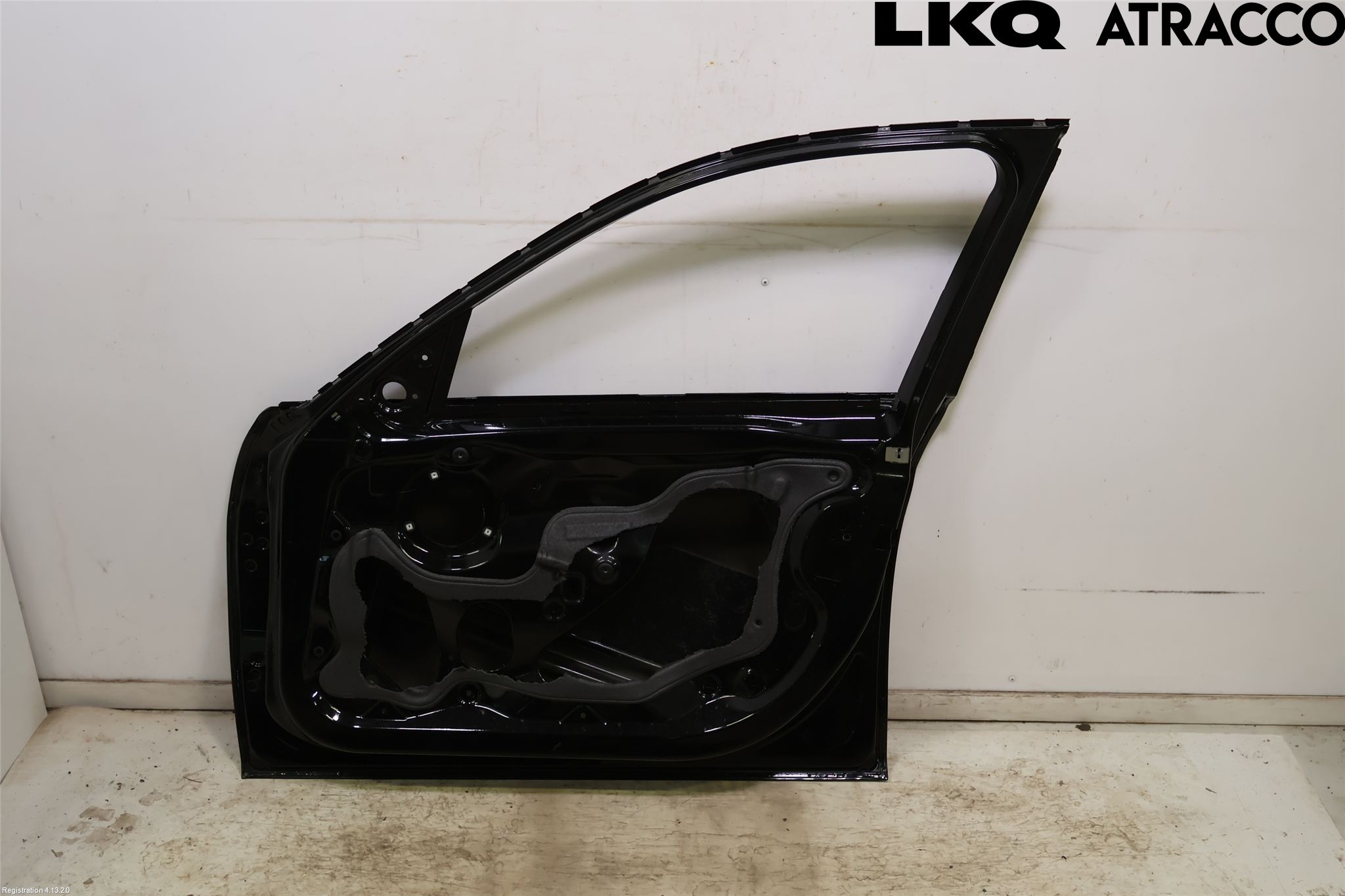 BMW 3 F30/F31/F80 12-19 Dörr Fram Vänster