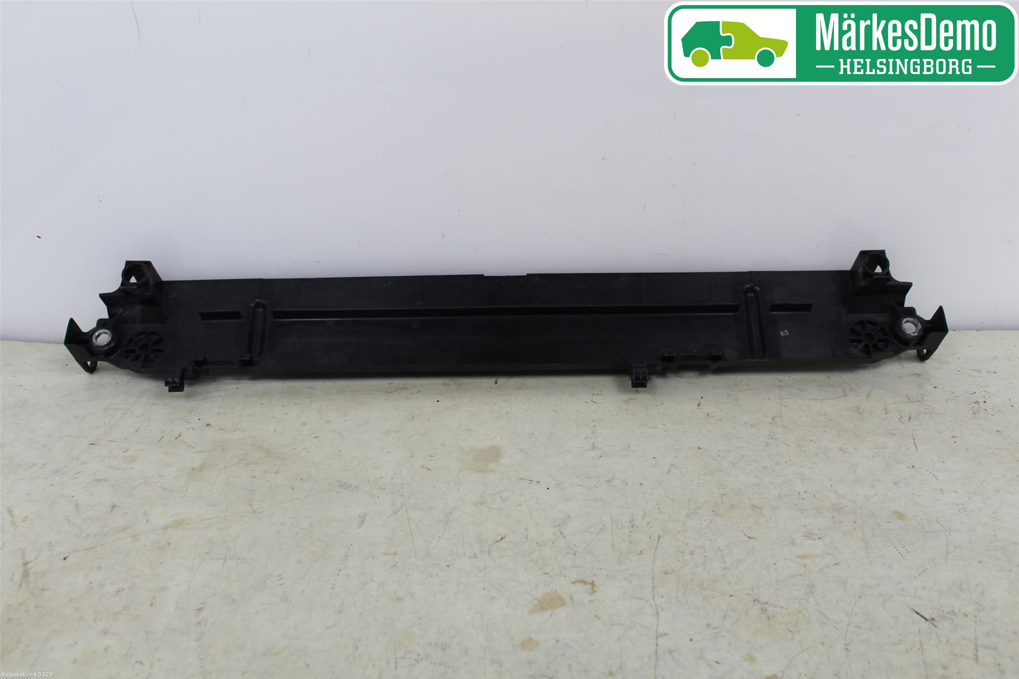 Toyota RAV4 13-18 Frontplåt Övre