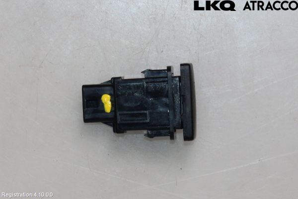 Toyota RAV4 13-18 Strömställare Övrigt