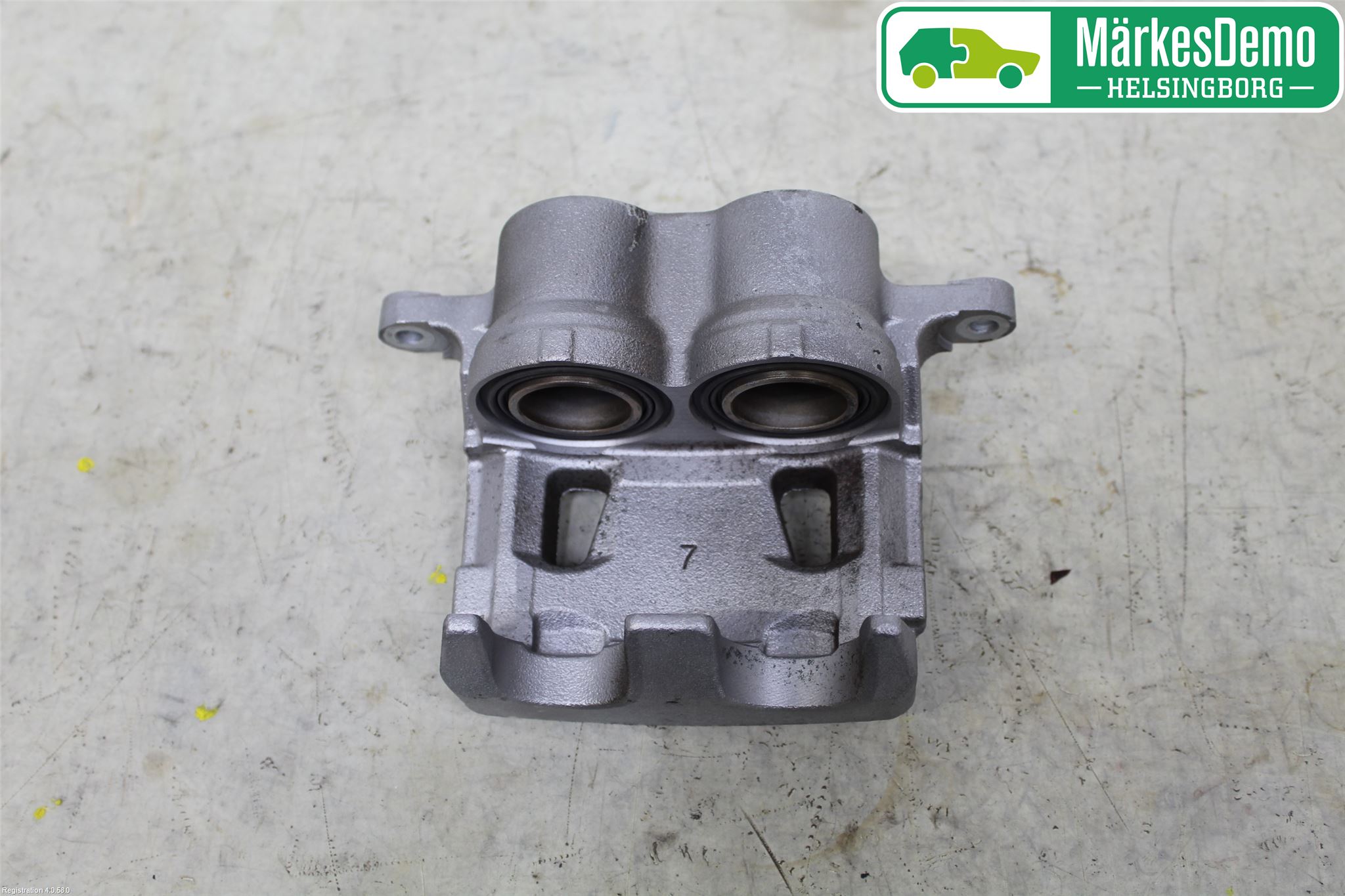 Toyota RAV4 13-18 Bromsok Fram Vänster