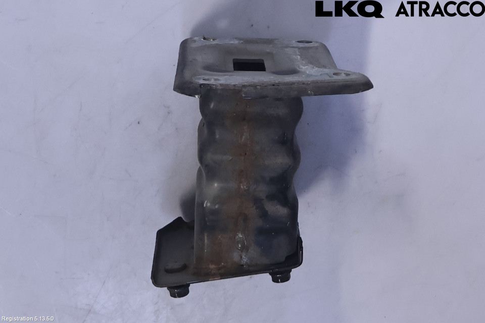 Nissan QASHQAI 14-17 Stötfångarbärjärn Fram