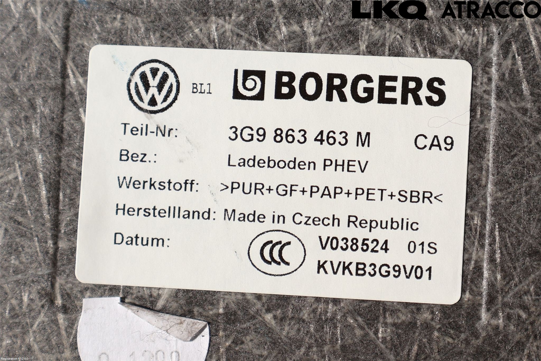 Volkswagen VW PASSAT 20-24 Inrbagagerumklädsel-Golv