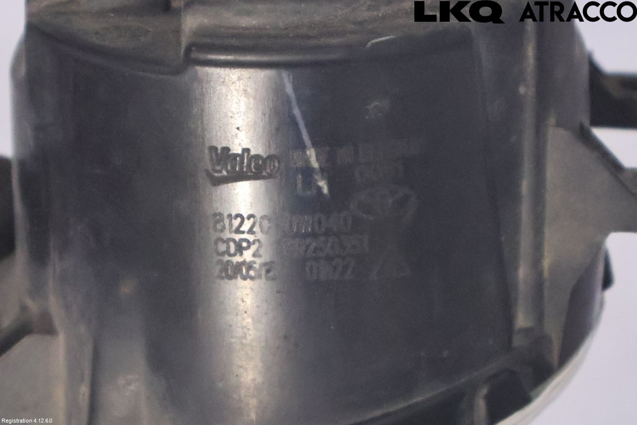 Toyota AVENSIS 16-18 Dimljus-Varselljus Fram