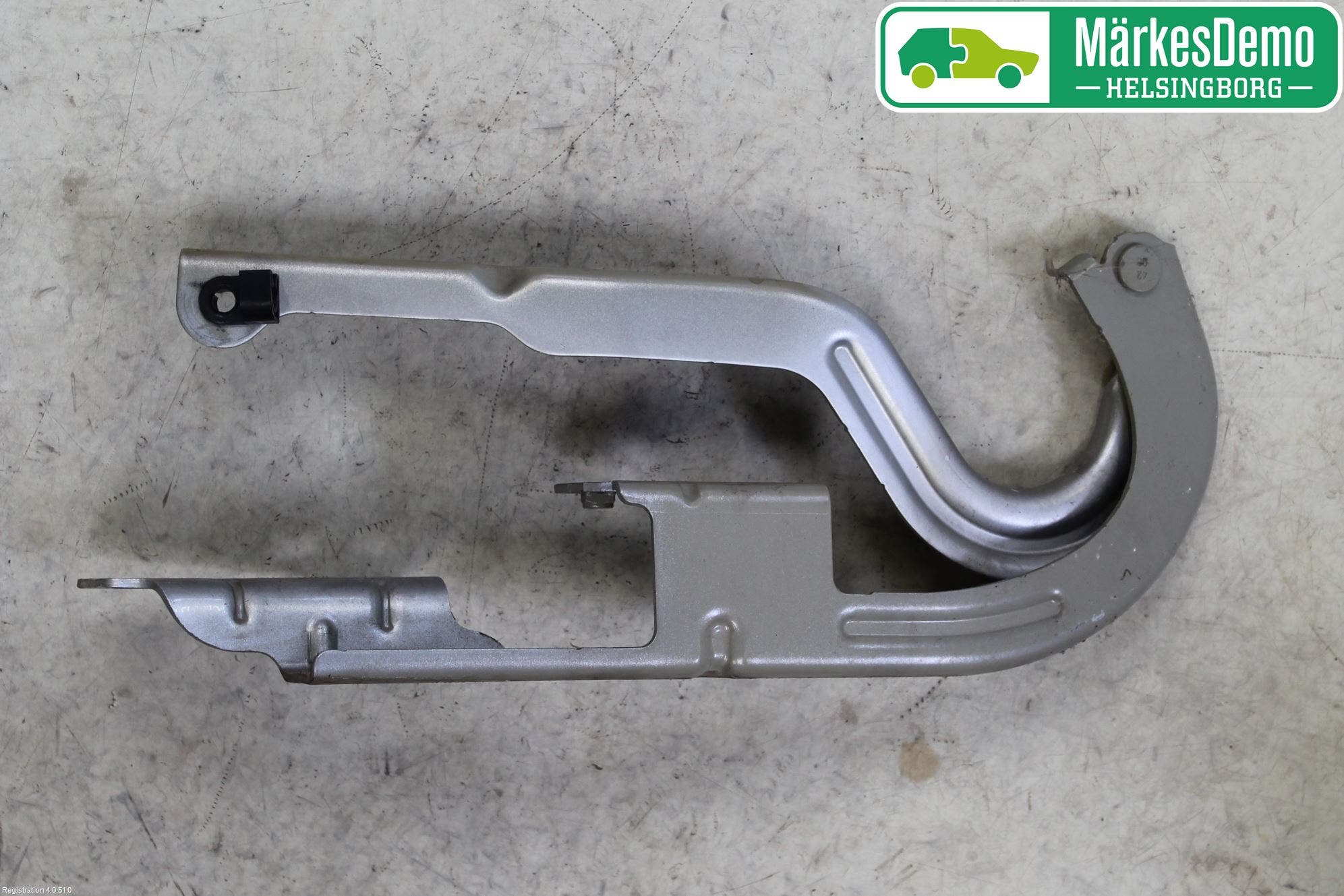 Peugeot 3008 09-16 Huvgångjärn