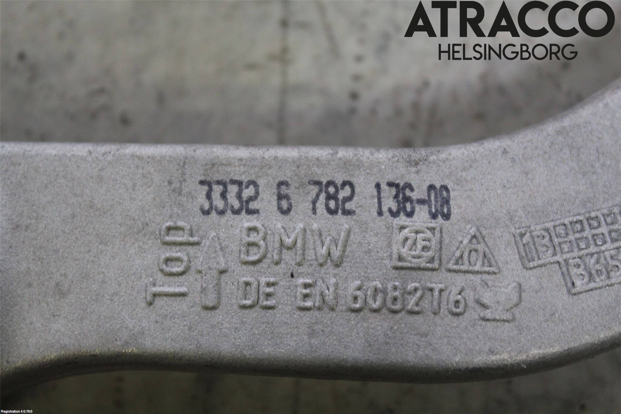 BMW 5 F10/F11/F18 09-17 Bärarm Bak Övre Höger
