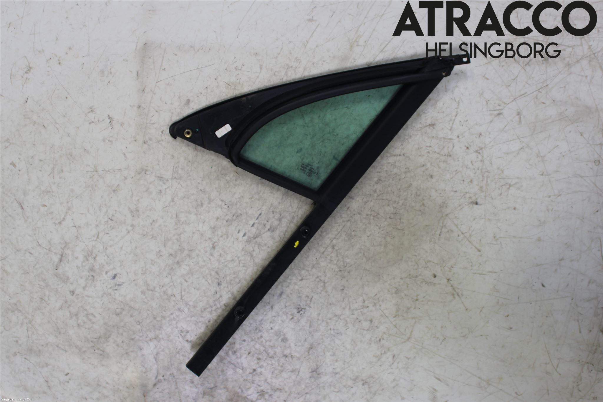 Porsche CAYENNE 03- Dörruta Fram Lilla Hö