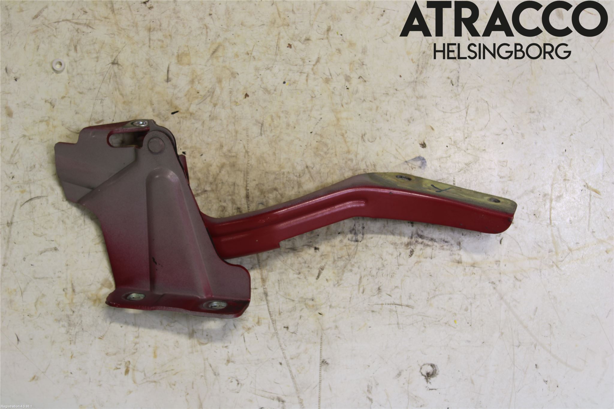 Nissan NOTE E12 14-20 Huvgångjärn