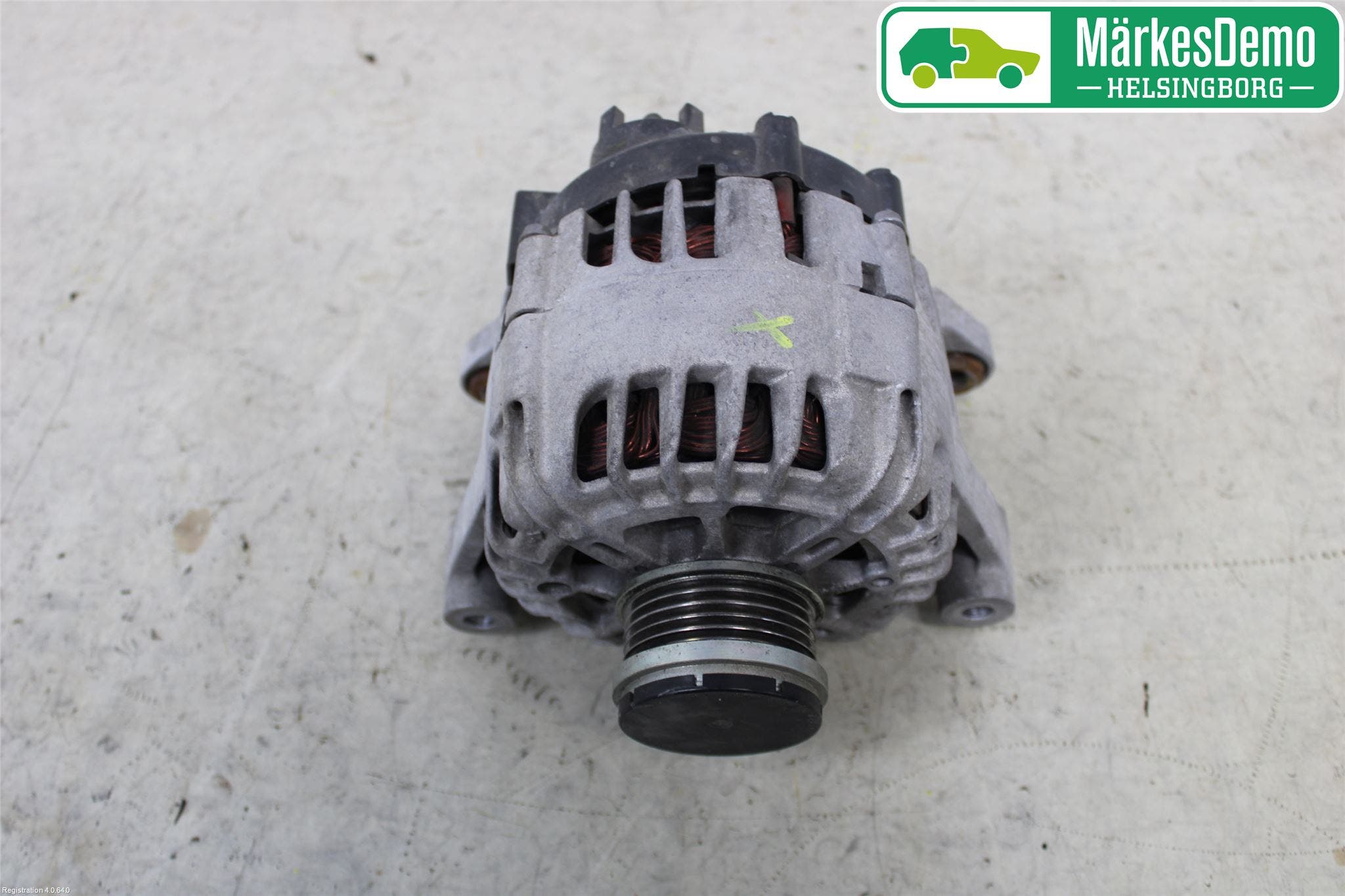 Opel CORSA D 07-14 Generator