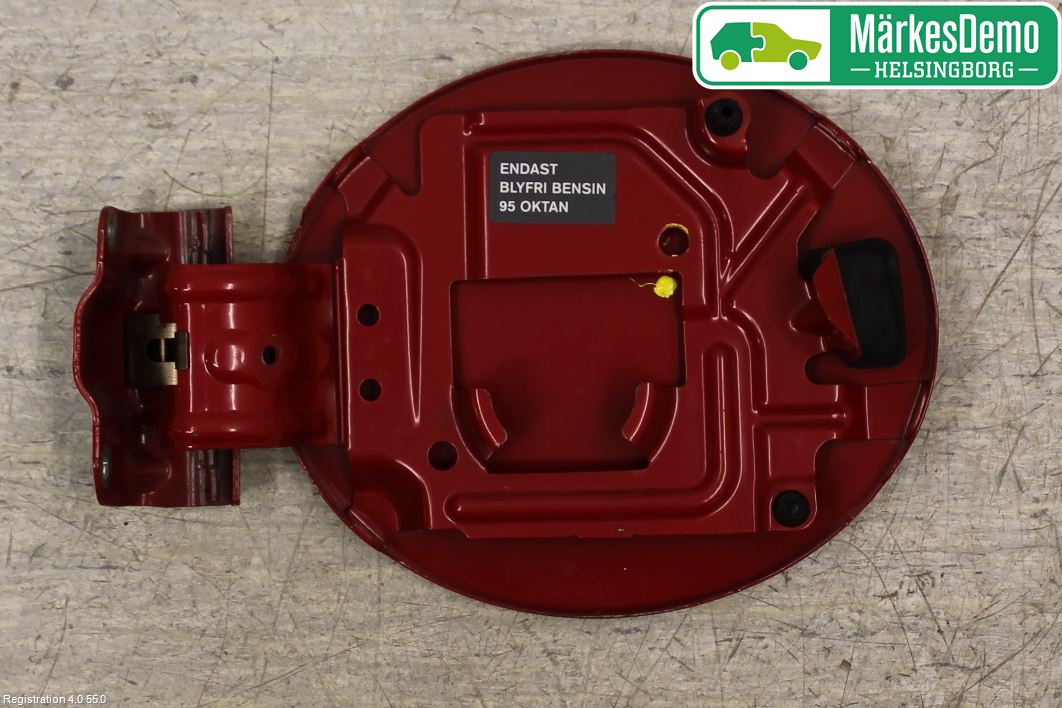 Nissan NOTE E11 06-14 Tanklucka