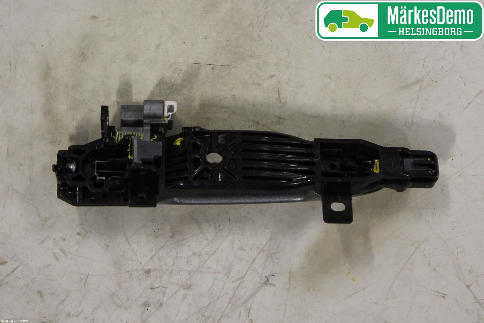 Mazda 2 (DE) 08-15 Dörrhandtag Yttre Vä