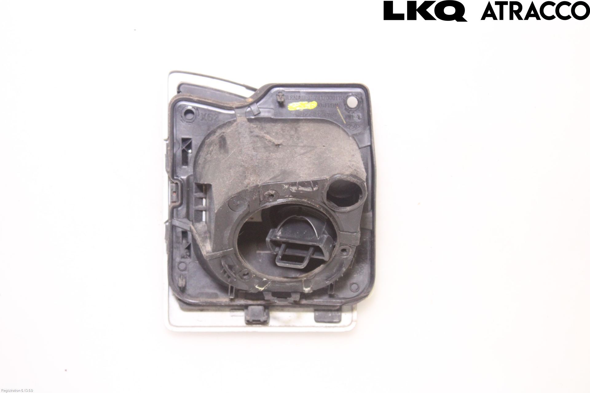 Nissan NV400 12-24 Tanklucka