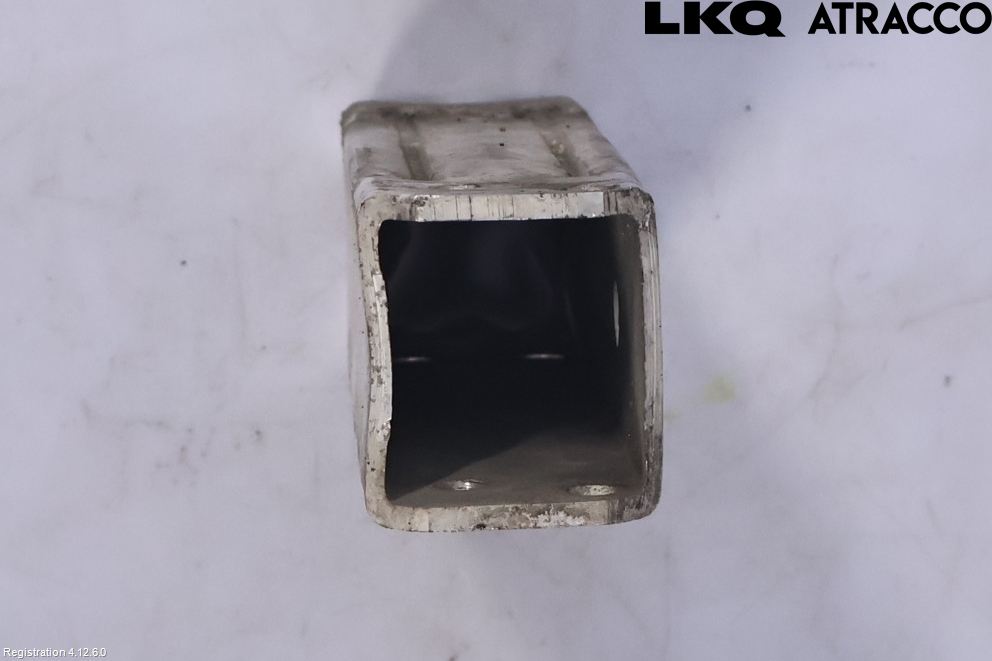 Audi A6/S6     05-11 Stötfångarbärjärn Fram