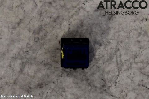 Toyota RAV4 19- Strömställare Baklucka