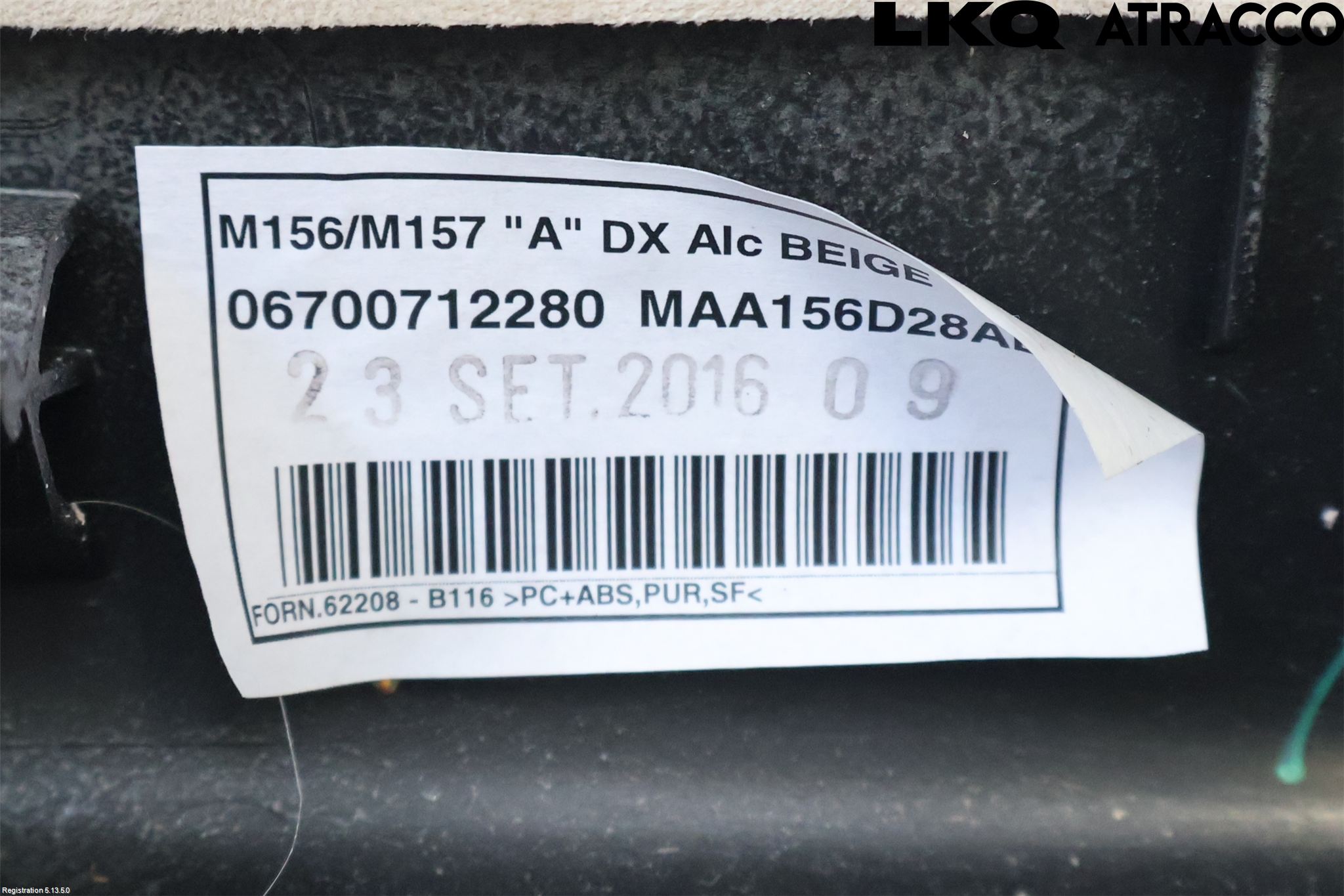 Maserati QUATTROPORTE Inr Plastd A-B-C Stolpe