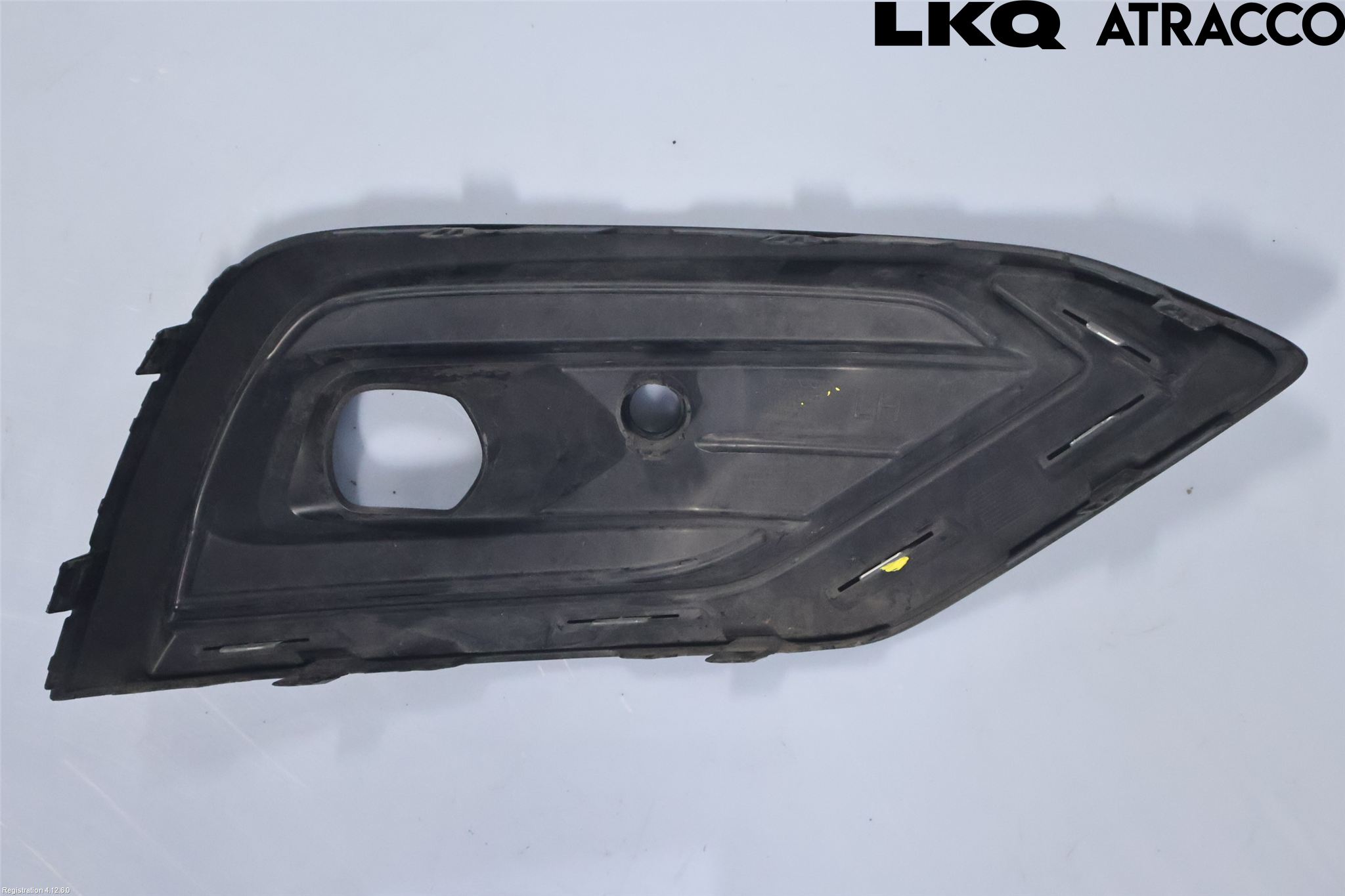Volvo V60 19- Dimljussarg Fram