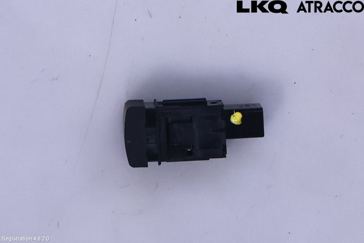 Toyota COROLLA CROSS XG10 22- Strömställare Baklucka