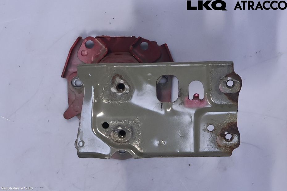Toyota AURIS 13-19 Stötfångarbärjärn Bak