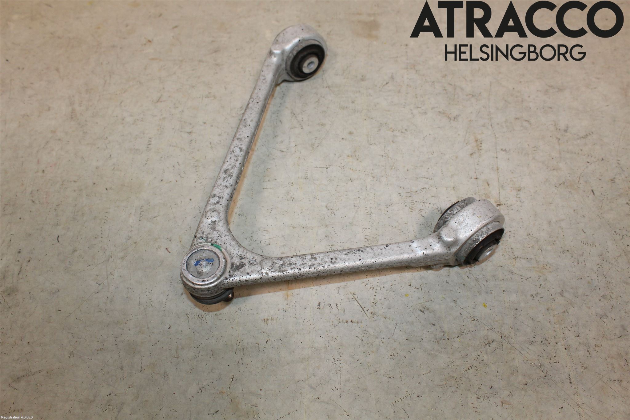 Jaguar XJ X351        10- Bärarm Fram Övre Vä