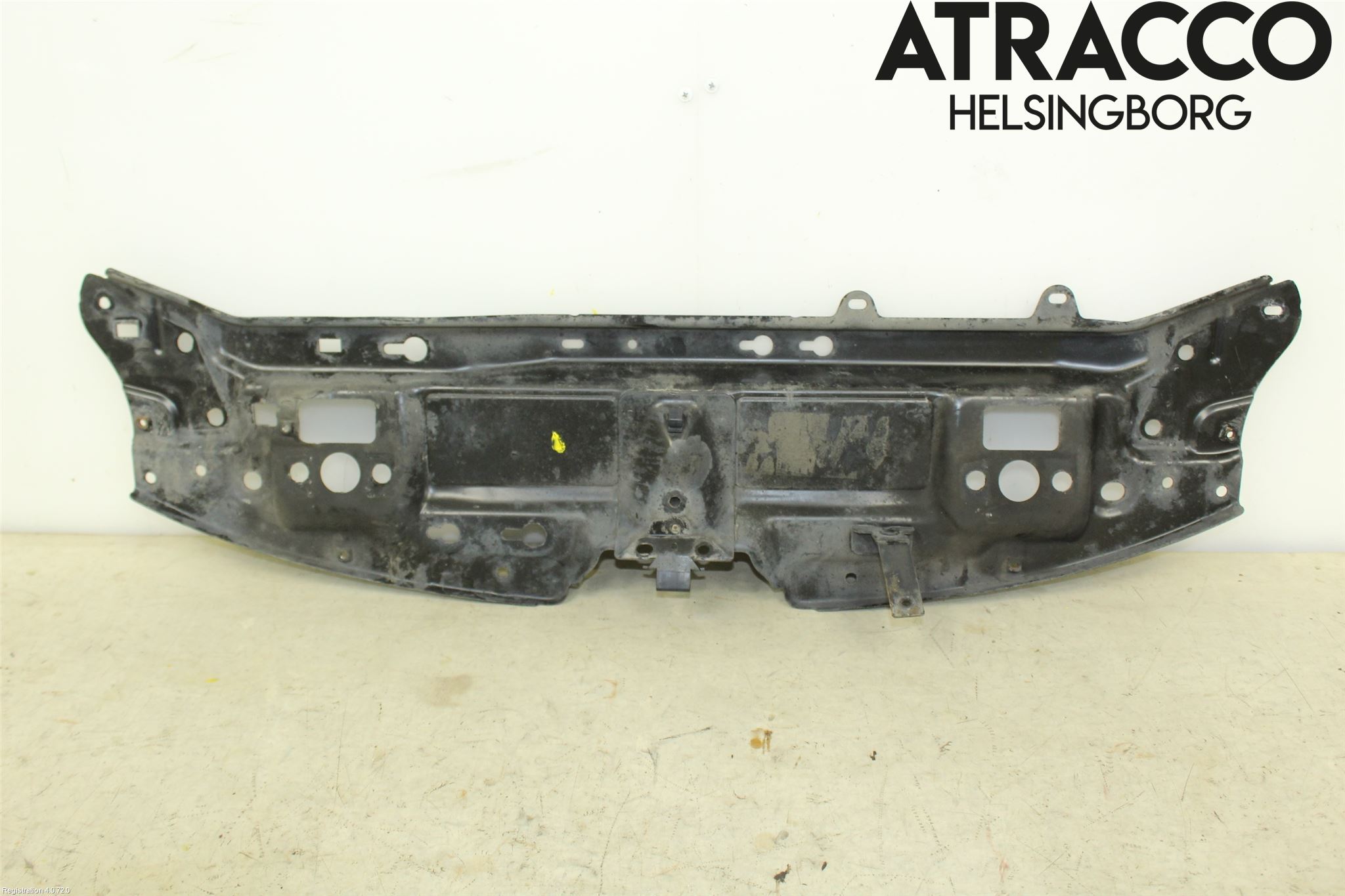 Saab 9-3 VER2/VER3 08-15 Front Huvlåsplåt-Balk