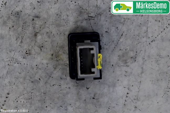 Mitsubishi ECLIPS CROSS Strömställare Parkeringshjälp