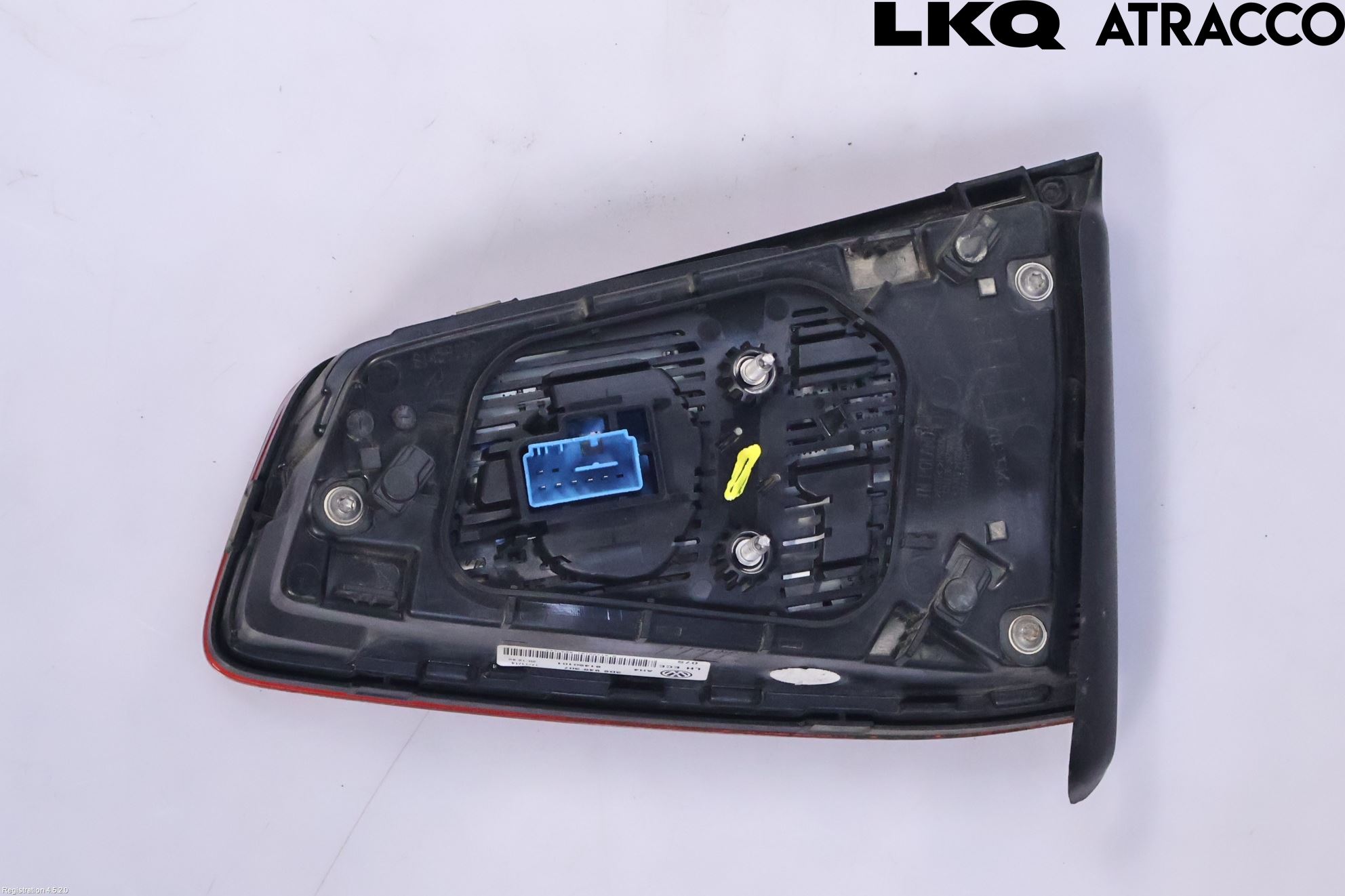 Volkswagen VW PASSAT 15-19 Bakljus Lucka Vä