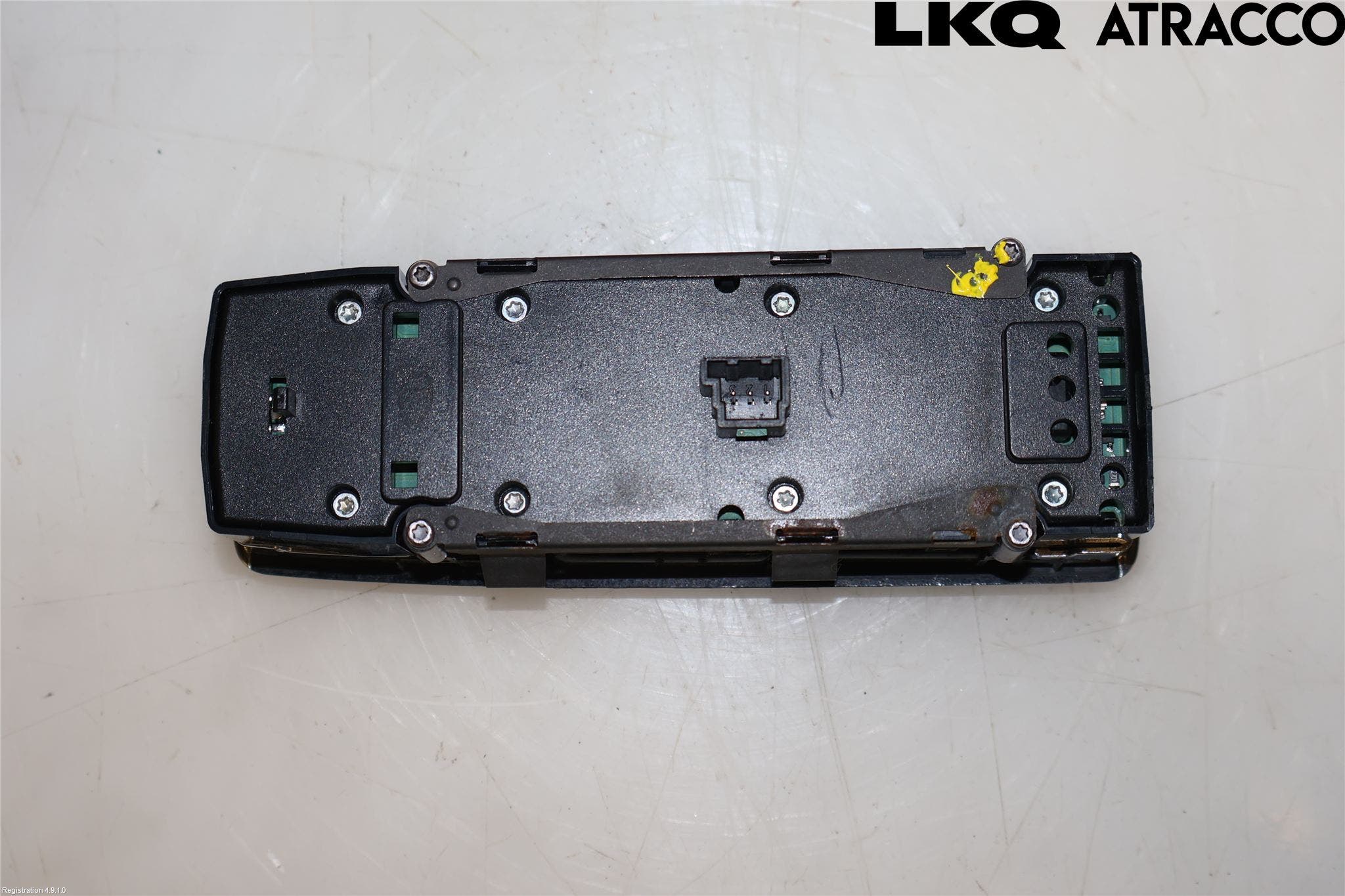 Mercedes-Benz MB E-KLASS (W212) 09-16 Strömställare Elhiss