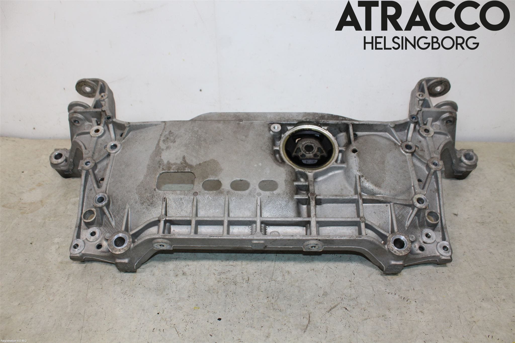 Volkswagen VW TIGUAN 07-16 Framvagnsbalk