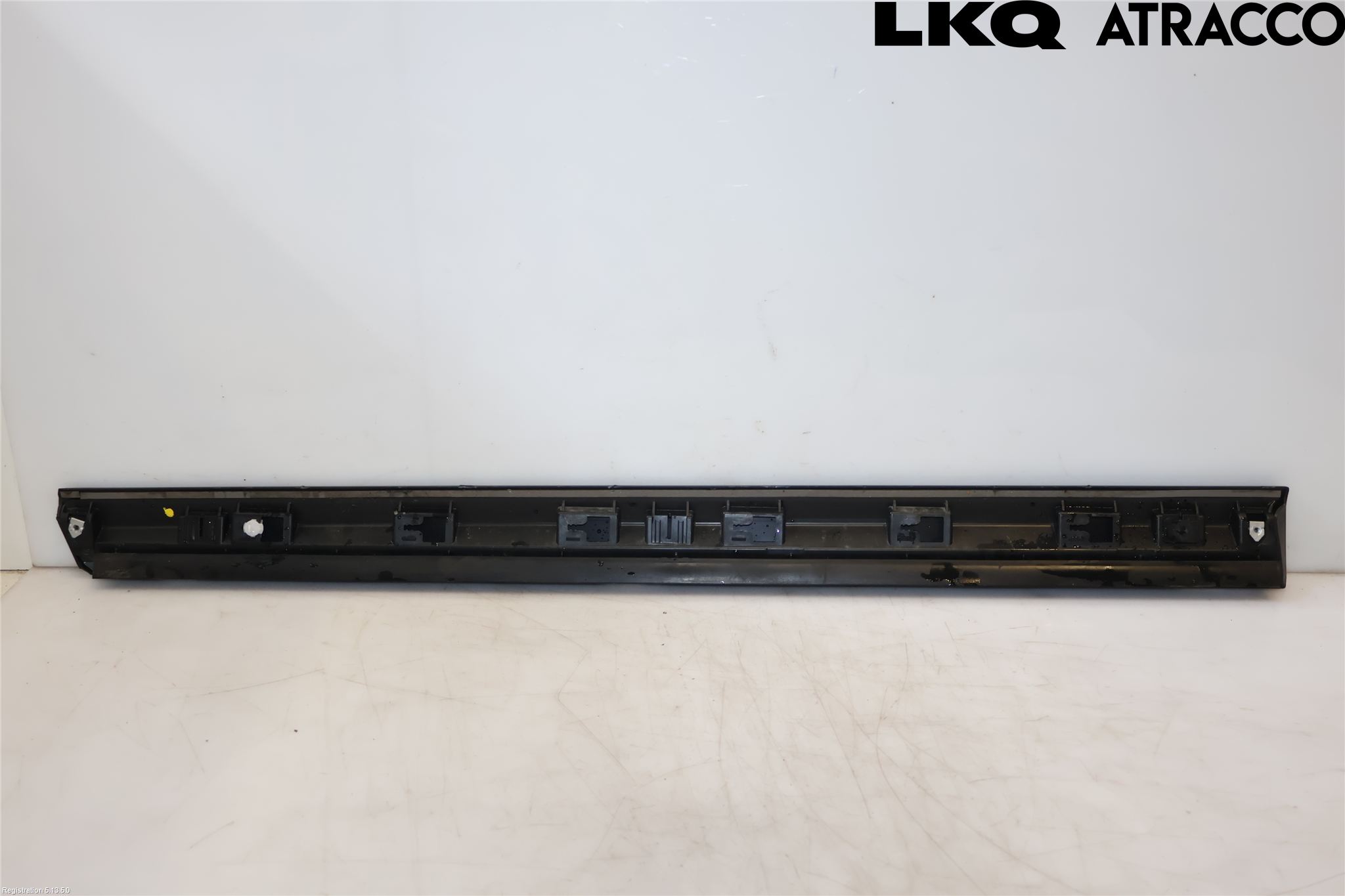 Volkswagen VW PASSAT 20-24 Dörr Dekorlist Fram Hö