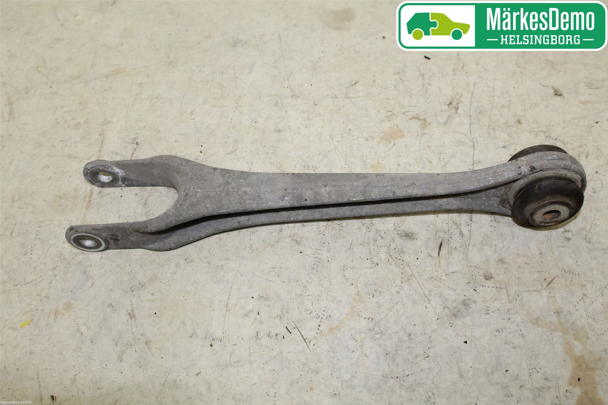 Porsche 911 64- Bärarm Fram Undre Hö