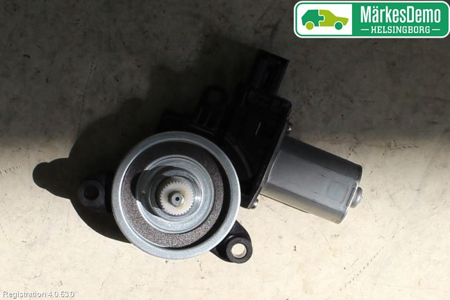 Mazda CX-3 Fönsterhissmotor