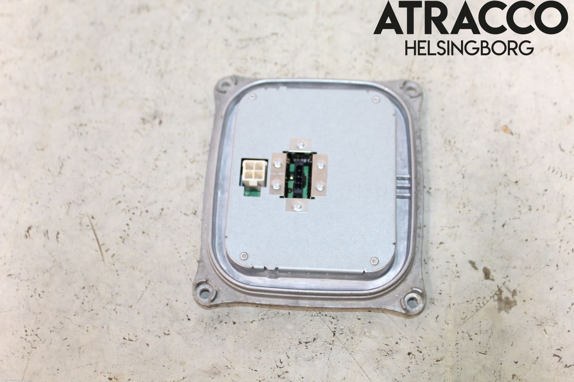 BMW X3 E83     03-10 Styrenhet Strålkastare