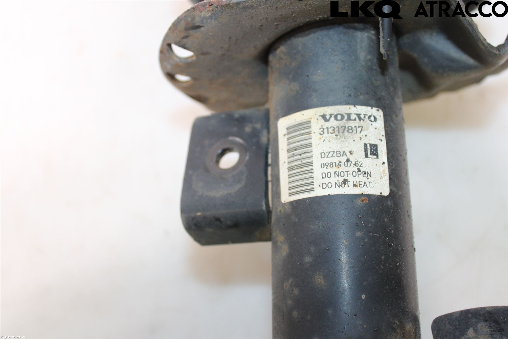 Volvo XC70 14-16 Fjäderben Fram Vänster