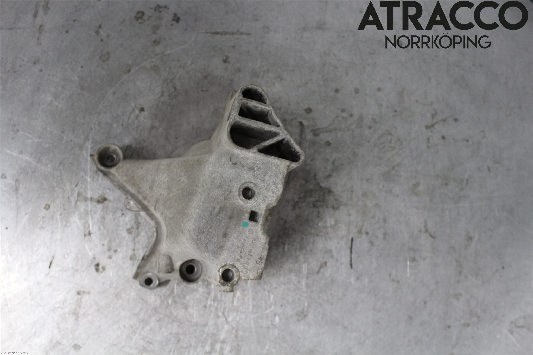 Volkswagen VW GOLF / E-GOLF VII 13-20 Motorfäste