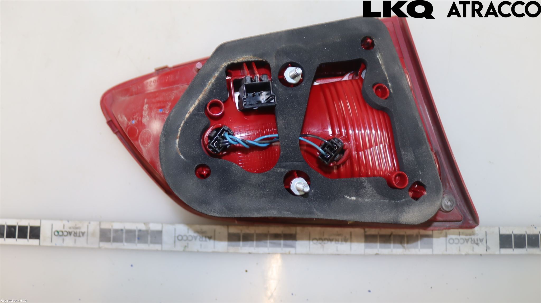 Volkswagen VW PASSAT 11-14 Bakljus Lucka Hö