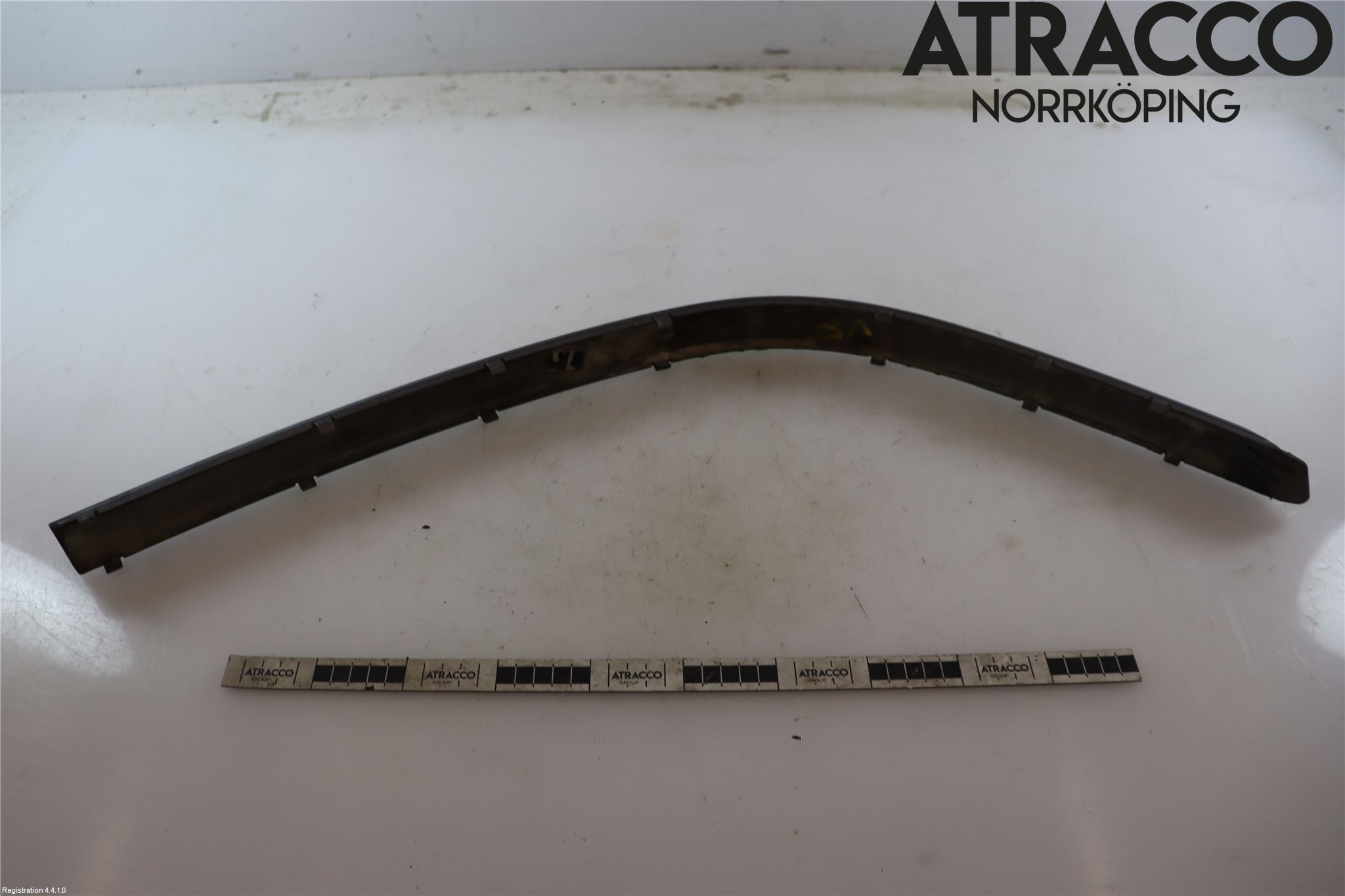 BMW 5 E39 95-04 Stötfångarlist Fram