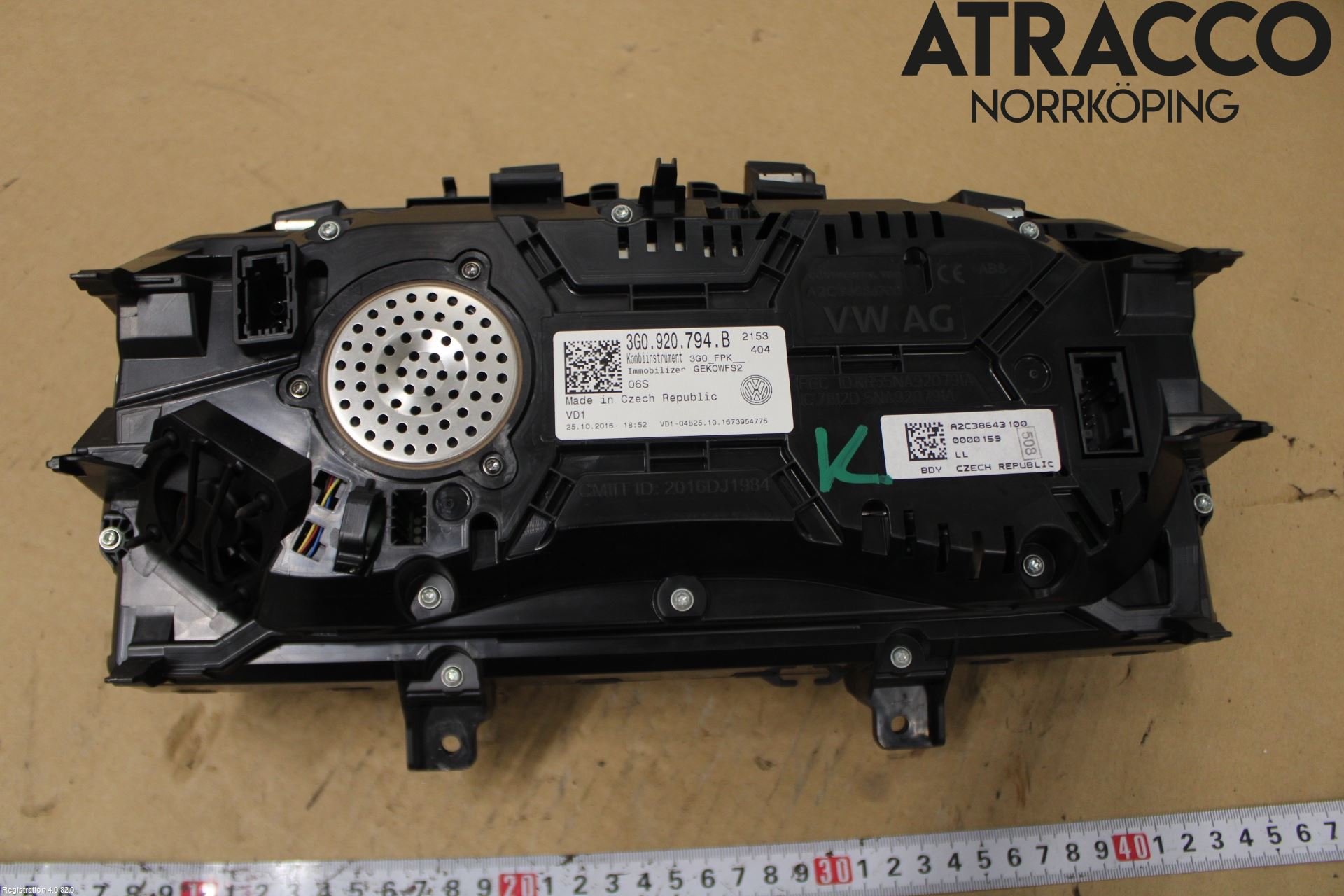 Volkswagen VW PASSAT 15-19 Instrument Komb