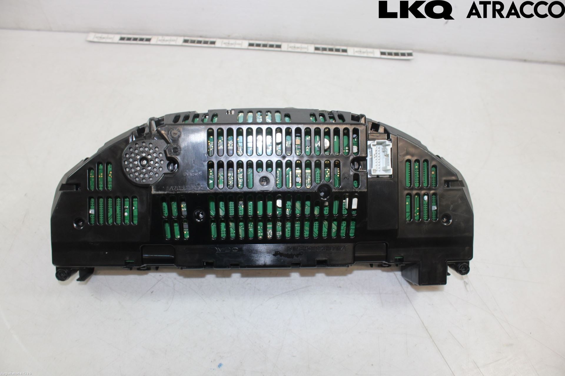 Mercedes-Benz MB C-KLASS (W204) 07-15 Instrument Komb