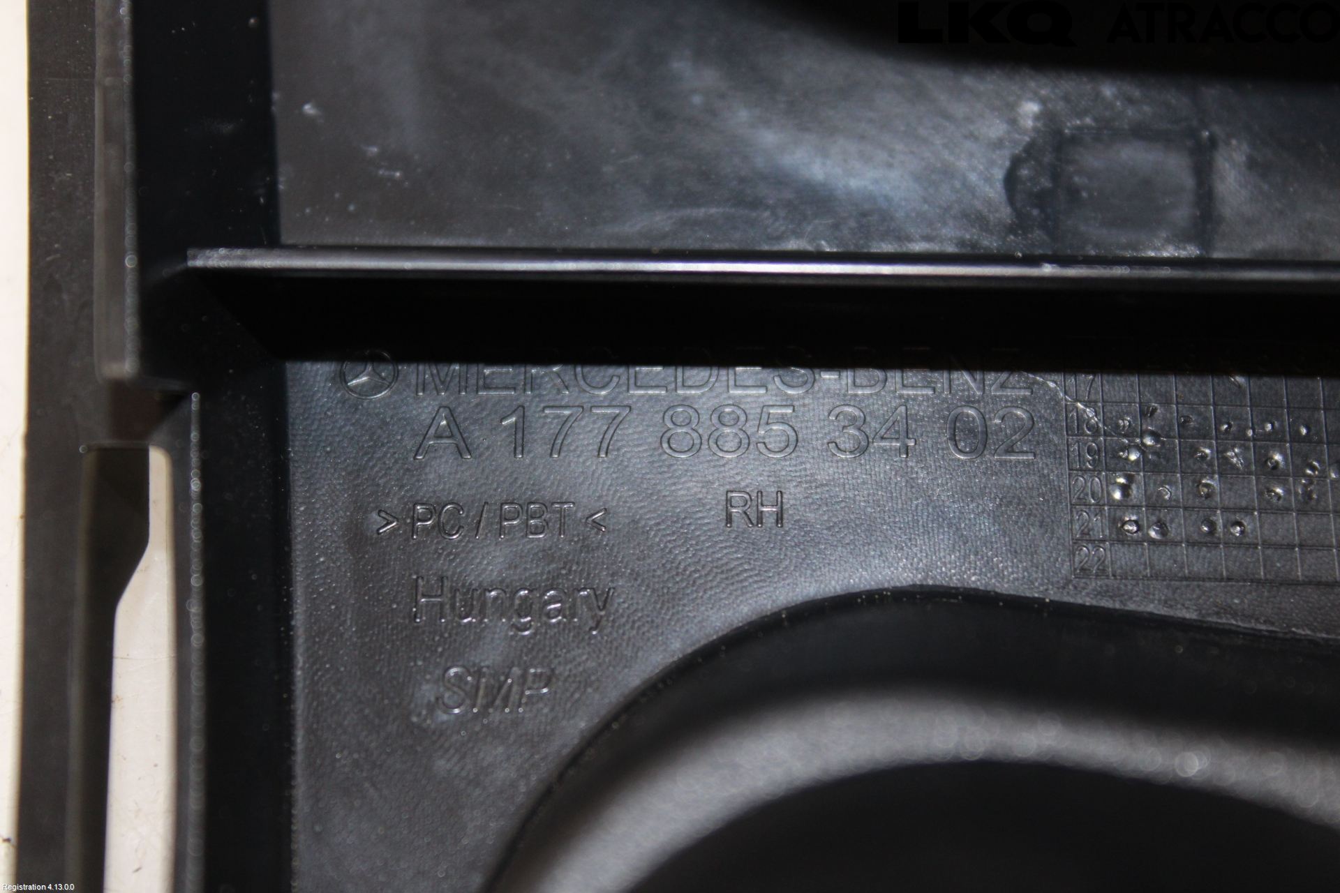 Mercedes-Benz MB A-KLASS (W177) 18- Stötfångarfäste Bak Hö