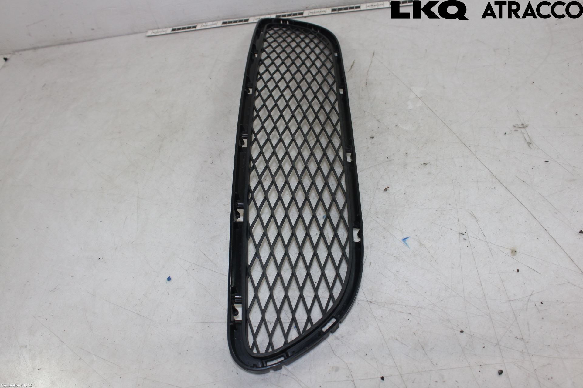 BMW 3 E90/91 SED/TOU 05-12 Grilldel Mitt