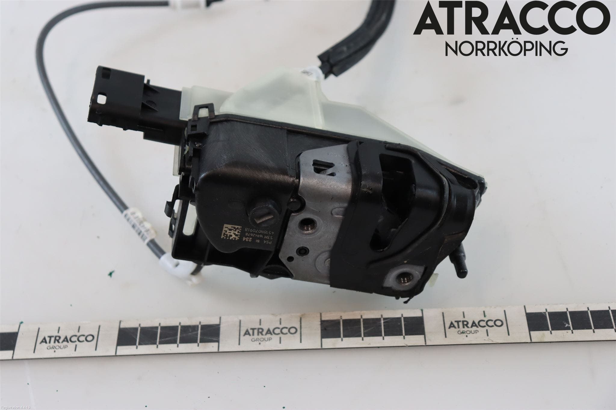 Peugeot 3008 17-24 Låskista-Dörrlås