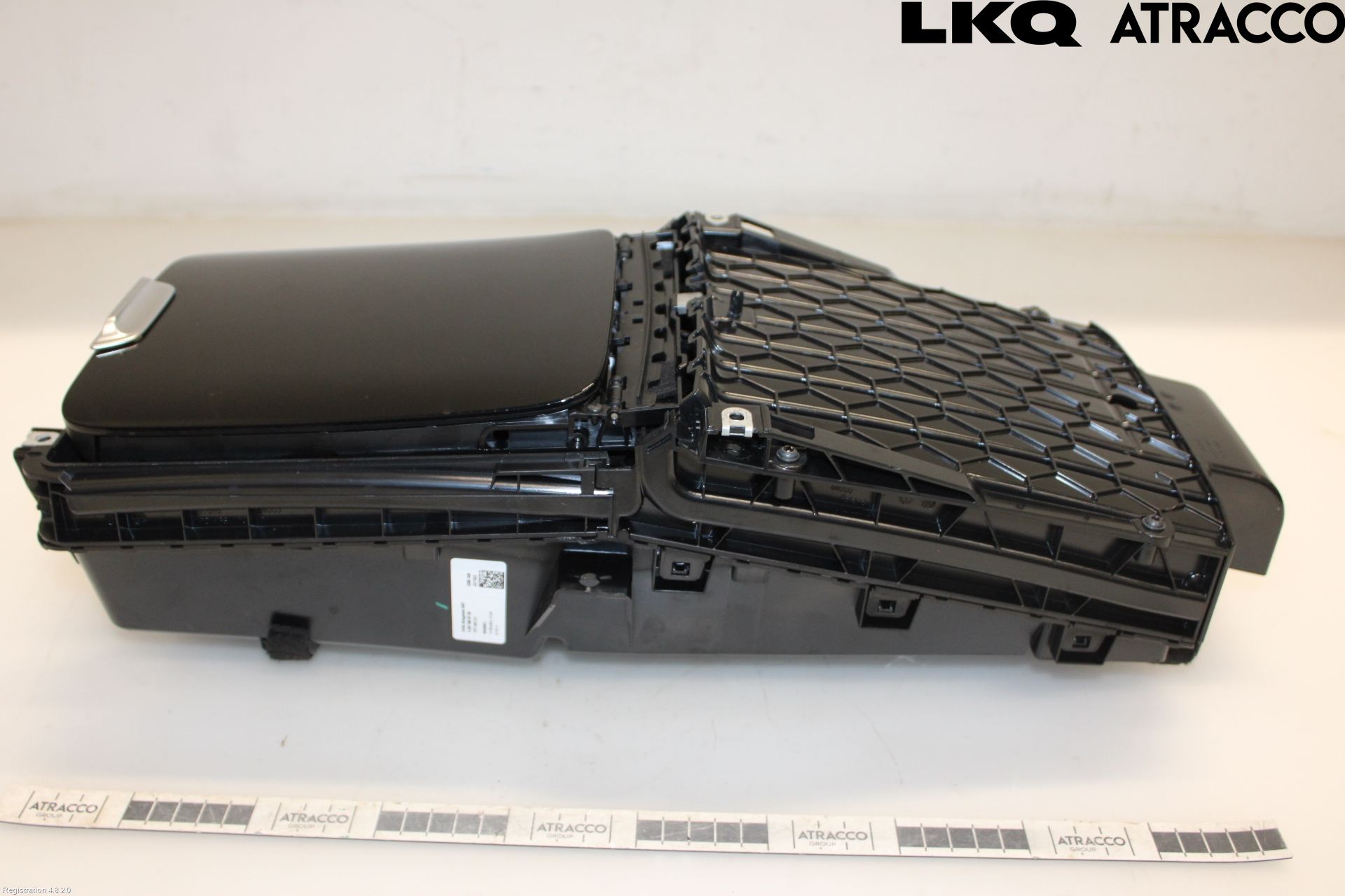 Mercedes-Benz MB EQE (V295) 22- Instrumentkonsoll Mitt