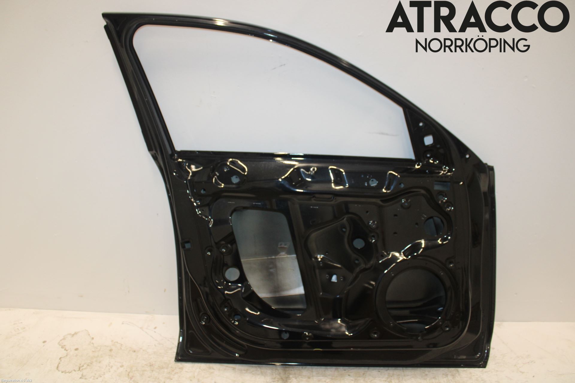Audi A4/S4 08-11 Dörr Fram Vänster