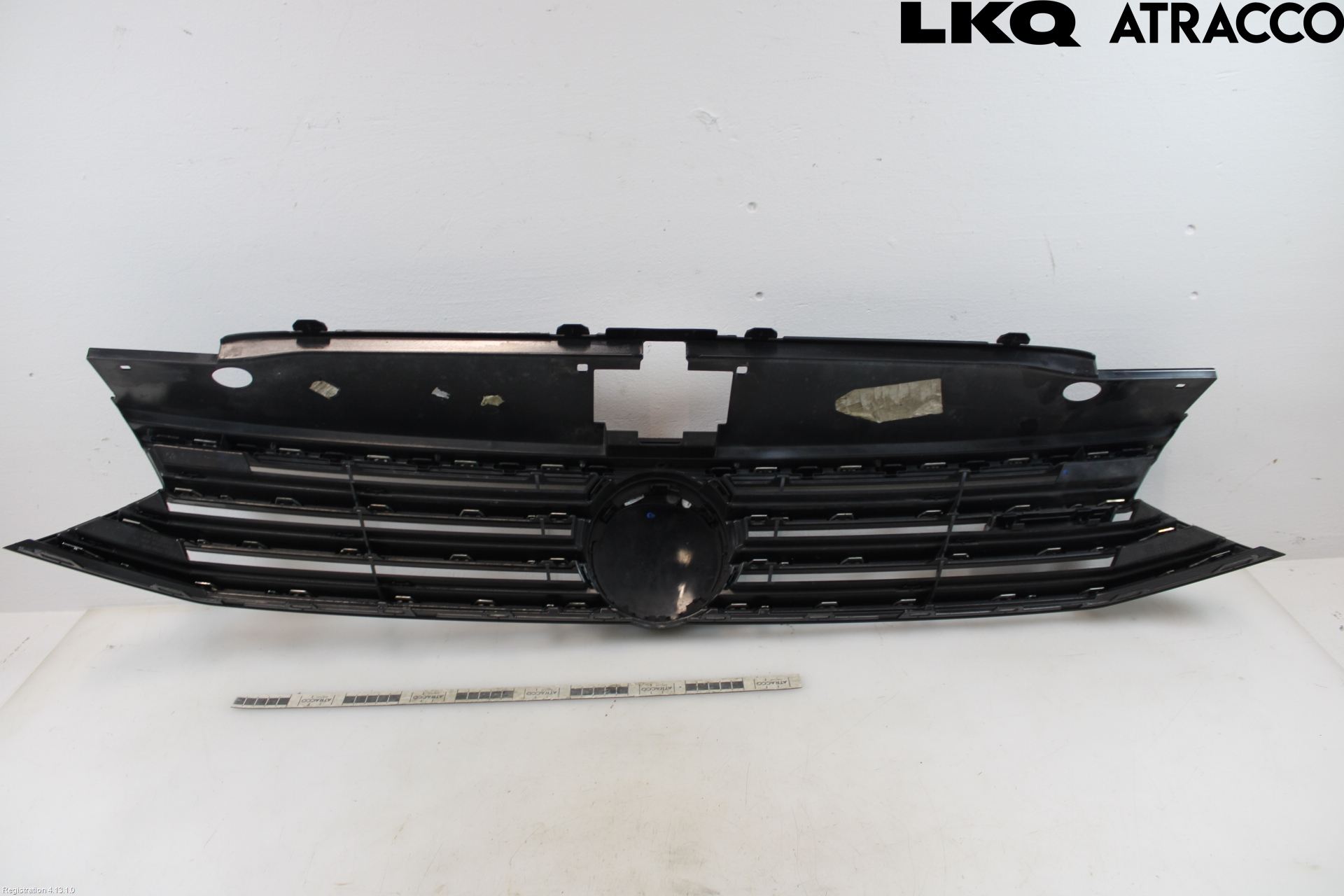 Volkswagen VW PASSAT 15-19 Grill Komp