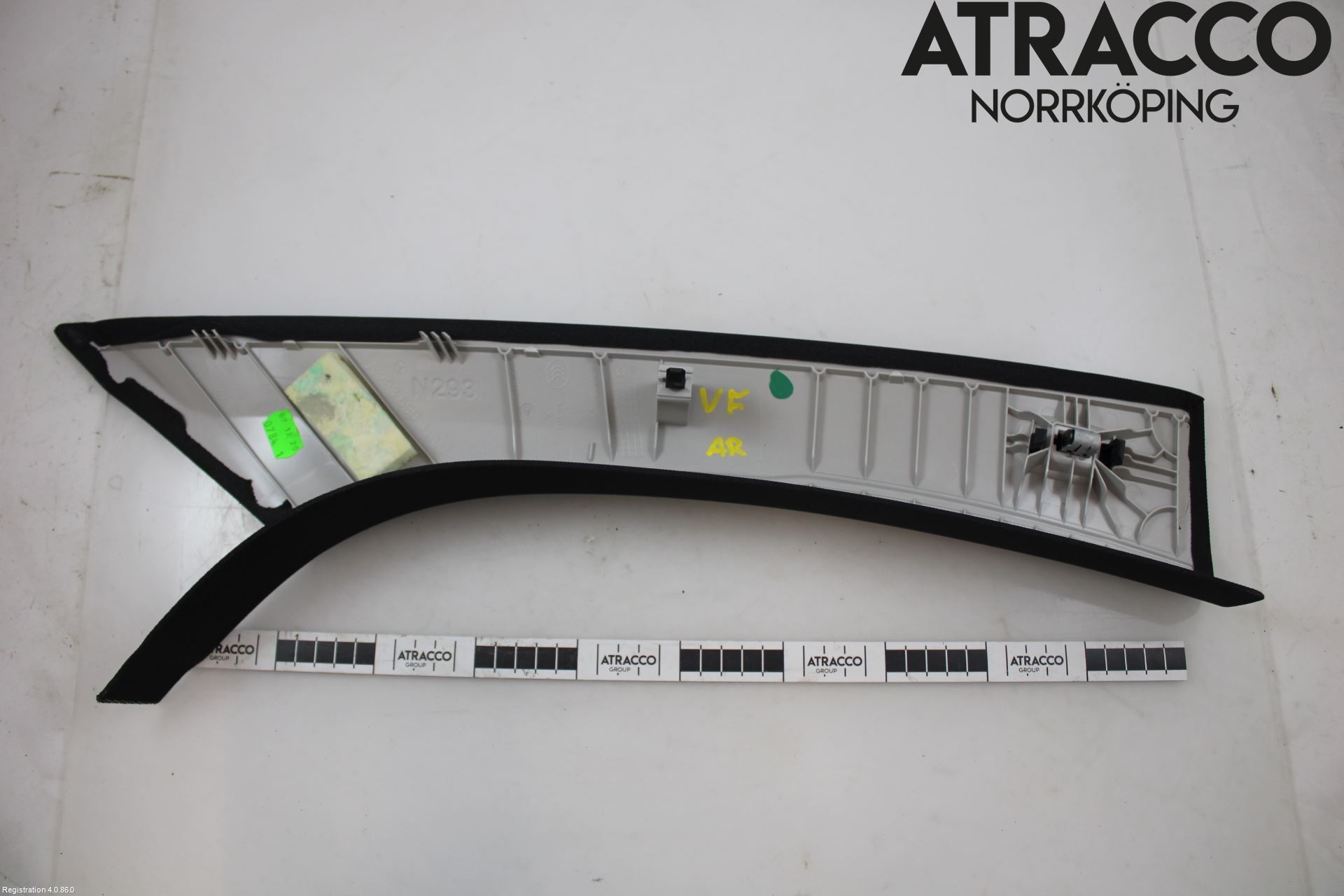 Mercedes-Benz MB EQC (N293) 20- Inr Plastd A-B-C Stolpe