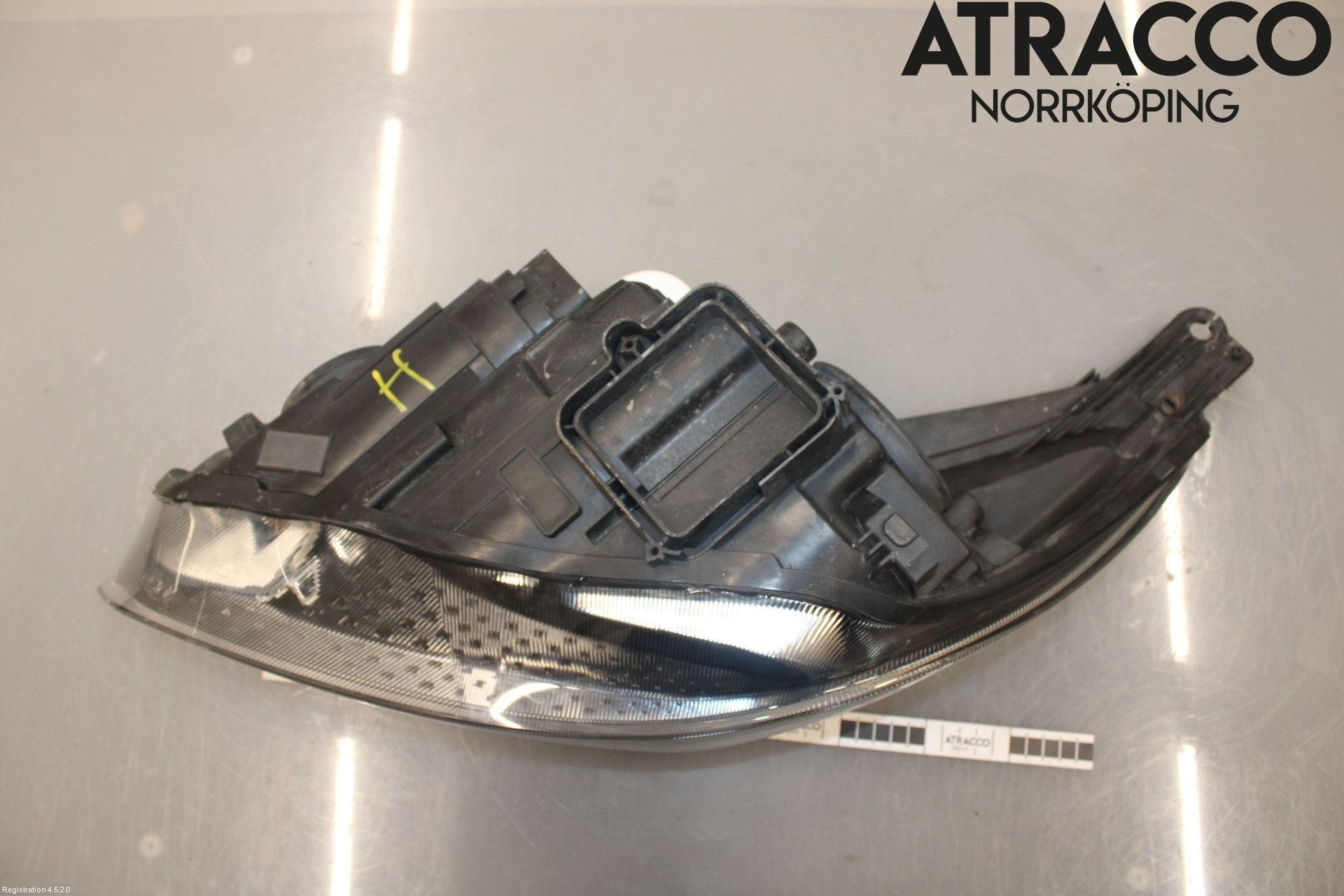 Ford FOCUS 15-18 Strålkastare Höger