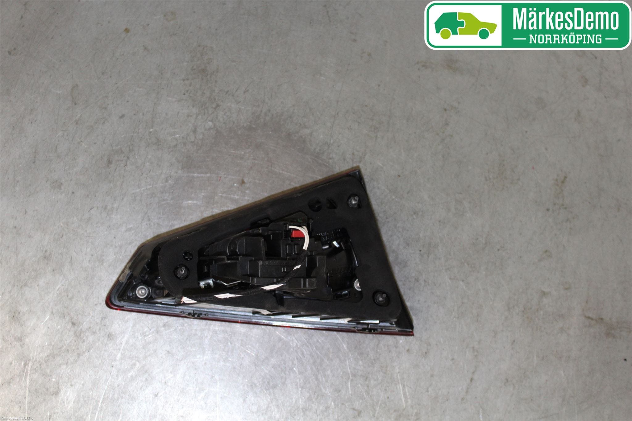 Seat ARONA Bakljus Lucka Hö