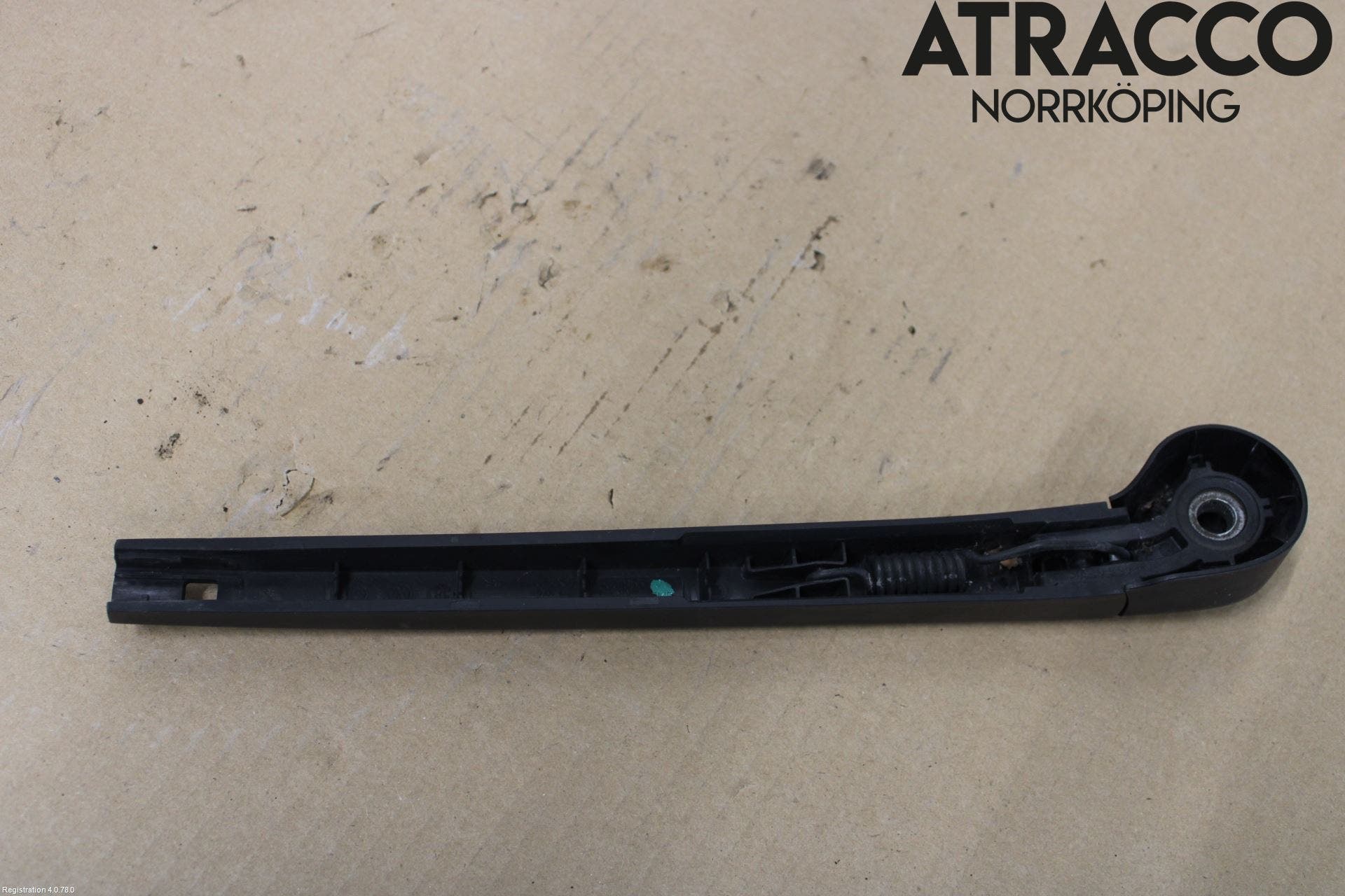 Skoda SUPERB 16-24 Torkararm-Bakruta