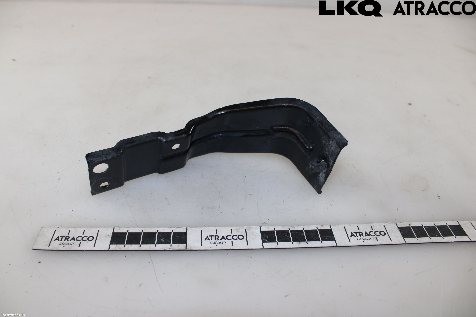 Seat ATECA 16->> Stötfångarfäste Bak Vä