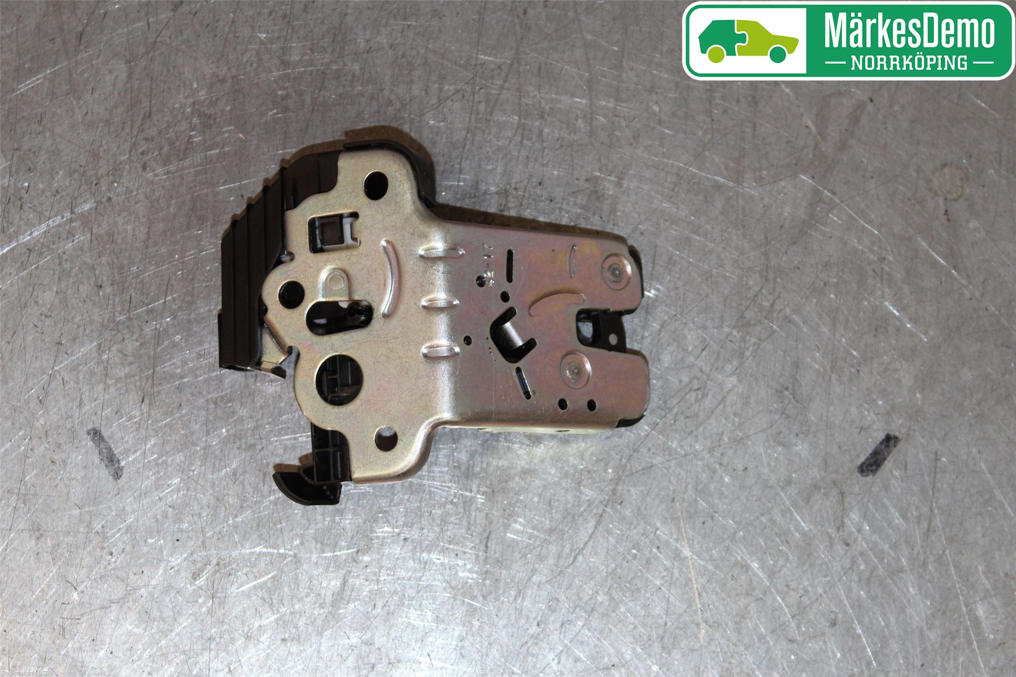 Audi A6/S6 4G 11-18 Låskista Baklucka